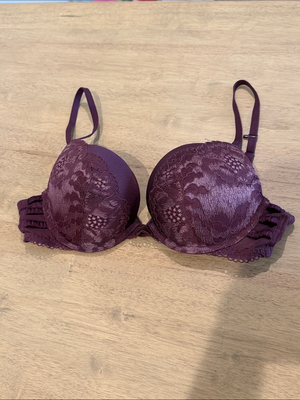Lace-Trim Plunge Push-Up Bra in Plum